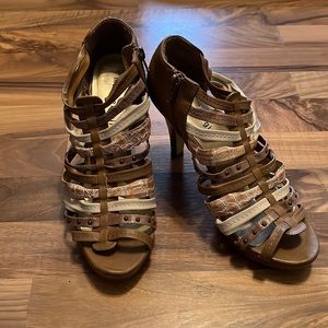 Madden girl size 8.5. Gently worn